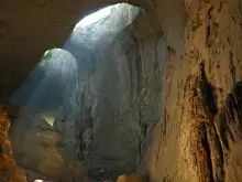 Пещерата Проходна
